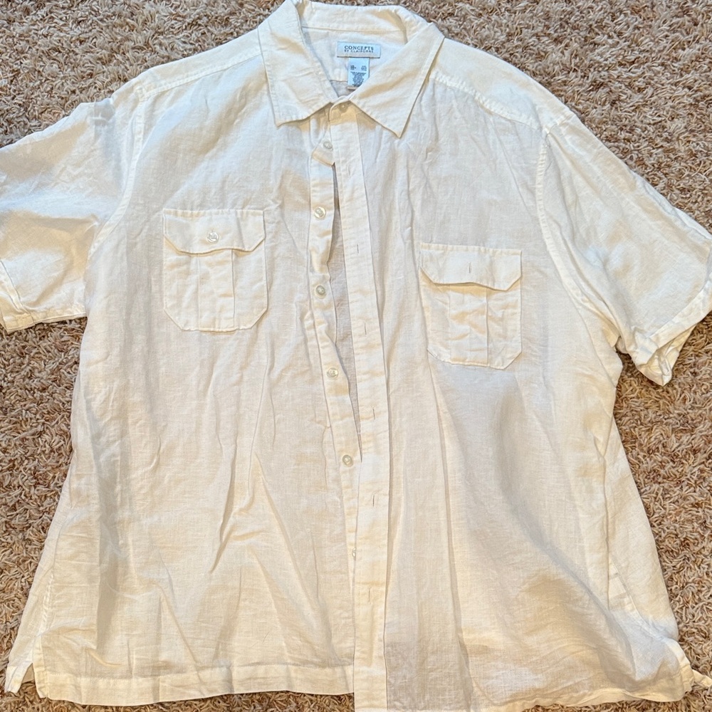 Claiborne Men's Light Tan Short Sleeve Shirt
